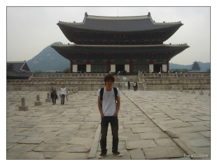 Korea - Day 3 - Gyeong Buk Gung - 21